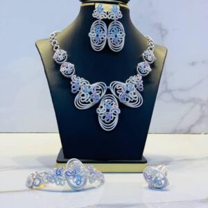 Luxurious Complete Adunke Set